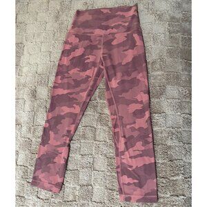 Like New Lululemon Align Crop 21" Heritage 365 Camo Brier Rose Yoga Leggings 4